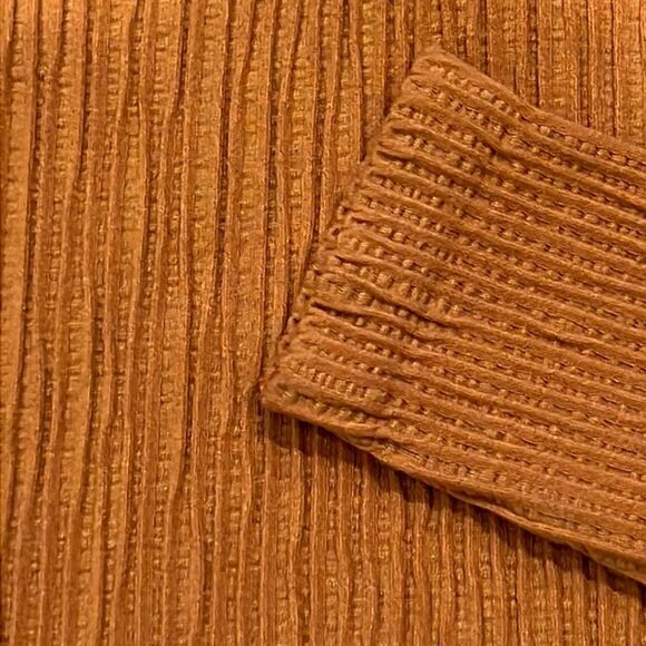 Forever 21 Orange Long Sleeves Cropped Top M/L - Picture 4 of 8